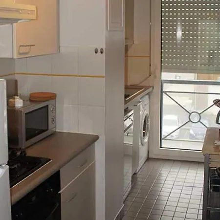 Lovely In With Balcony Apartmán *