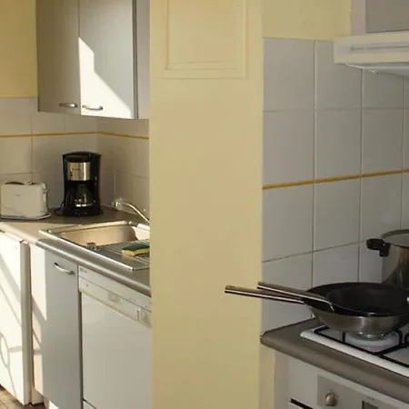 Lovely In With Balcony Apartmán Rochefort (Charente-Maritime)